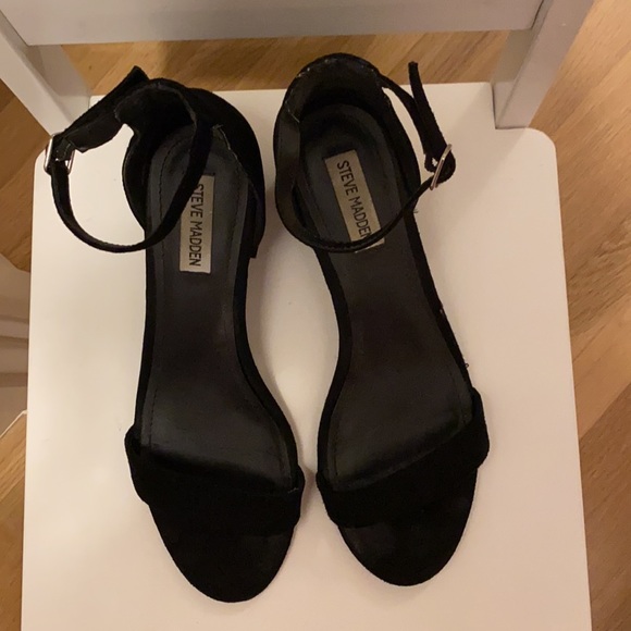 Steve Madden block heels - Picture 2 of 3